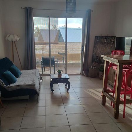 Location Saisonniere Meublee F2 St Leu Face Ocean A 1 Min Plage Daire Saint-Leu Dış mekan fotoğraf