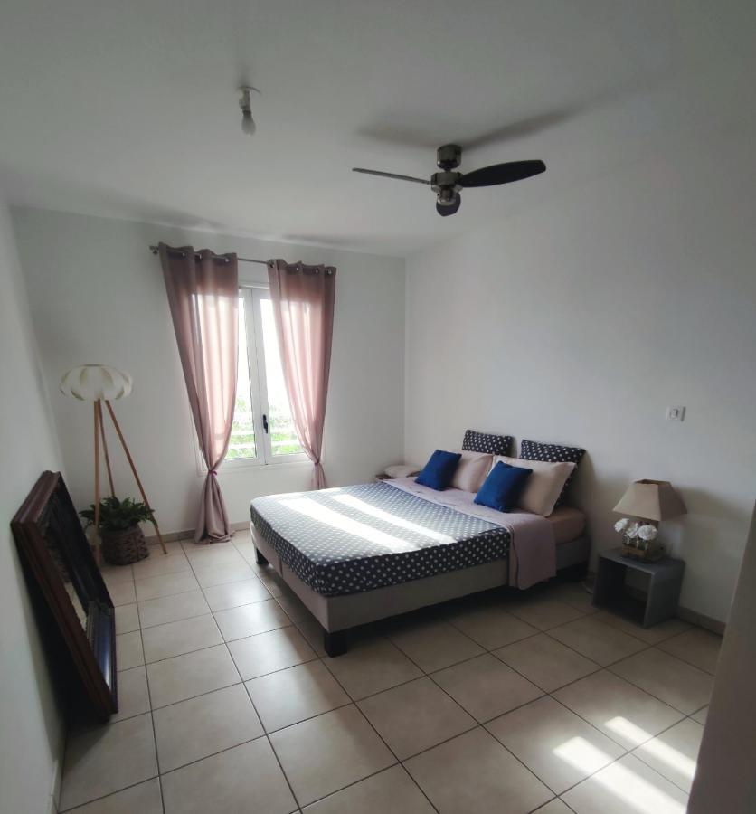 Location Saisonniere Meublee F2 St Leu Face Ocean A 1 Min Plage Daire Saint-Leu Dış mekan fotoğraf